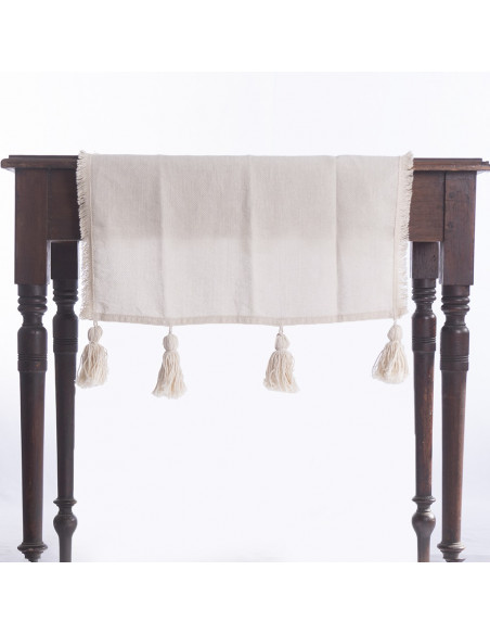 Camino de Mesa -   Panamá Borlas Crochet