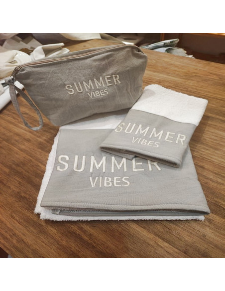 Summer Vibes: Toallón, toalla y Neceser