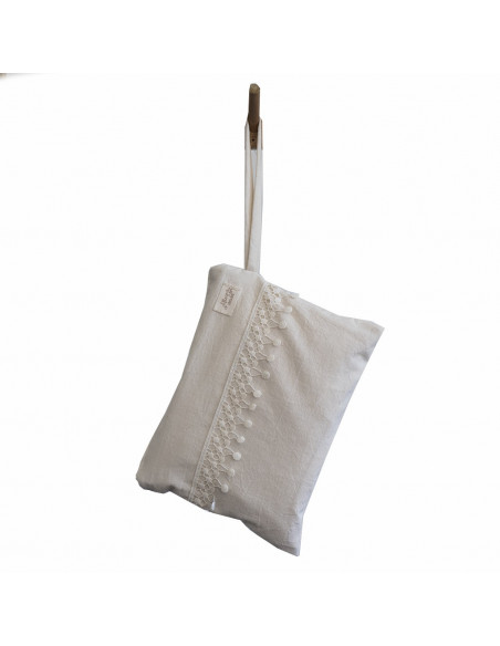 Neceser Guipiur Red :  Mini toalla + Aroma