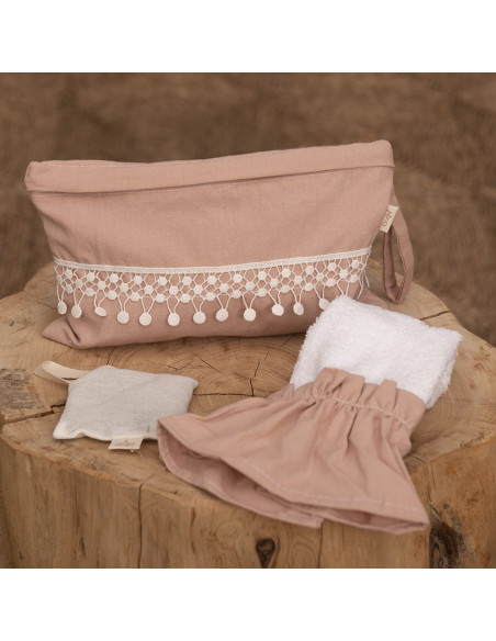 Neceser Guipiur Red :  Mini toalla + Aroma