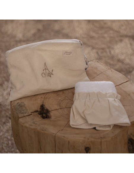 Neceser Bordado Allegra  + Mini Toalla + Aroma