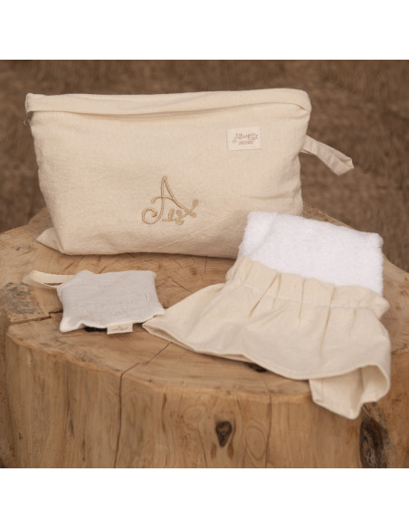 Neceser Bordado Allegra  + Mini Toalla + Aroma