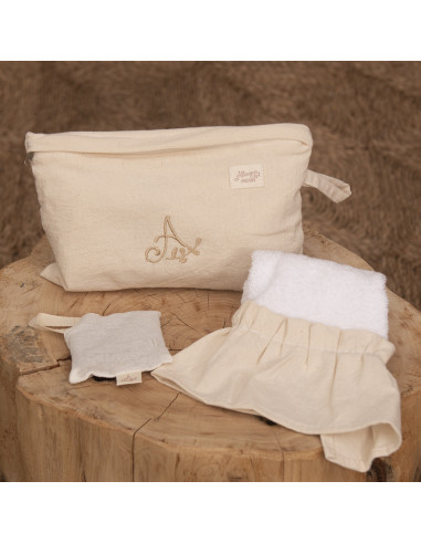 Neceser Bordado Allegra  + Mini Toalla + Aroma