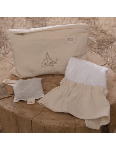 Neceser Bordado Allegra  + Mini Toalla + Aroma