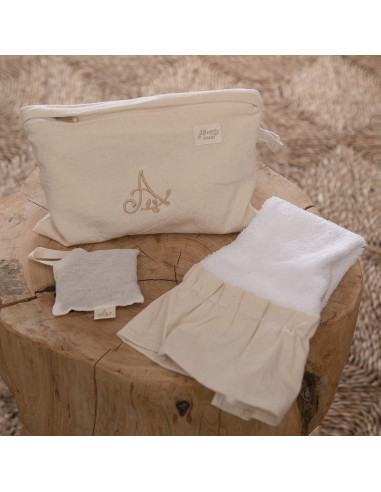 Neceser Bordado Allegra  + Mini Toalla + Aroma