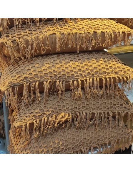 Almohadón Crochet Cuadros y Flecos  - Hilo Color - 40 x 60