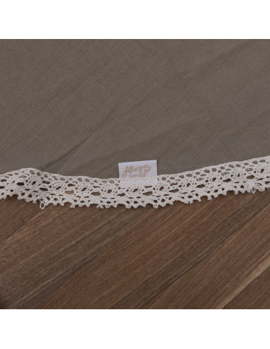 Mantel Carola Gasa Blanca y Puntilla