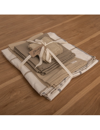 Combo Mesa Cuadros:  Mantel + 6 Ind + 6 servilletas + 6 posavasos