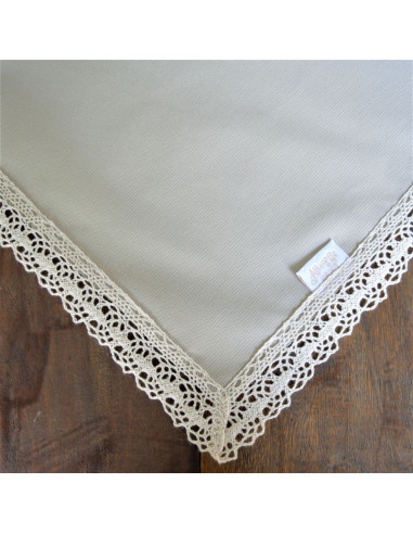 Mantel con Puntilla Ancha