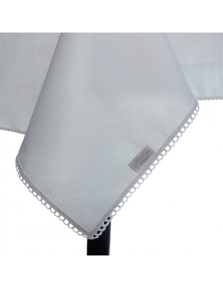 Mantel con Puntilla Fina Mantel con Puntilla Fina