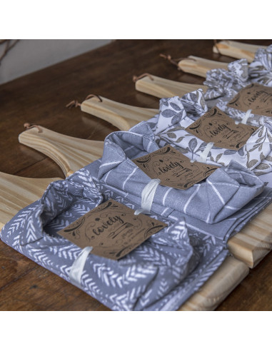 Set Picada Clásica: Tabla + Camino + Panera +  2 Pinches