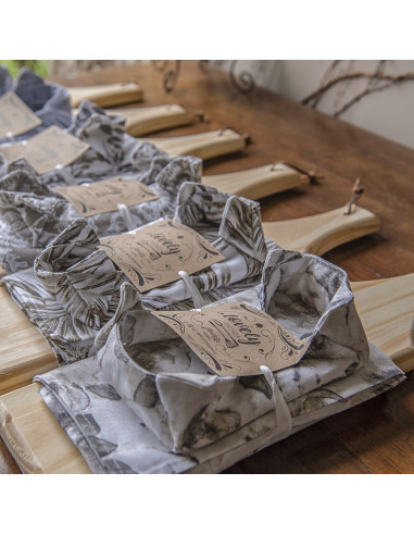 Set Picada Clásica: Tabla + Camino + Panera +  2 Pinches