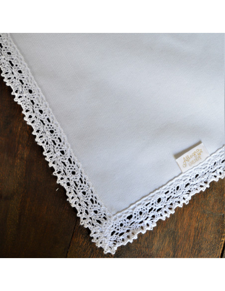 Mantel con Puntilla Media Mantel con Puntilla Media