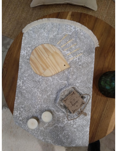 Set de Picada Gota & Flecos: Panera + Tabla + 2 Pinches