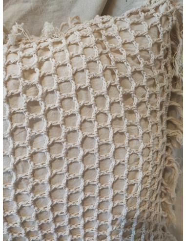 Almohadón Crochet Cuadros y Flecos - Almohadón Hilo Natural